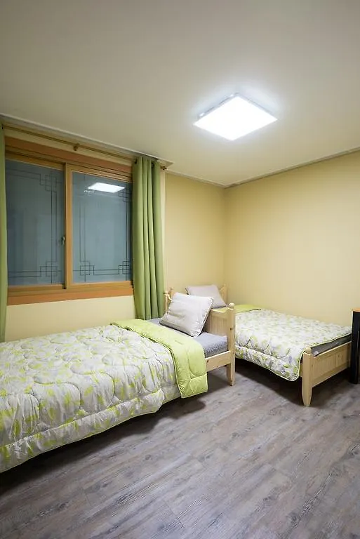 Wooju House Guest house