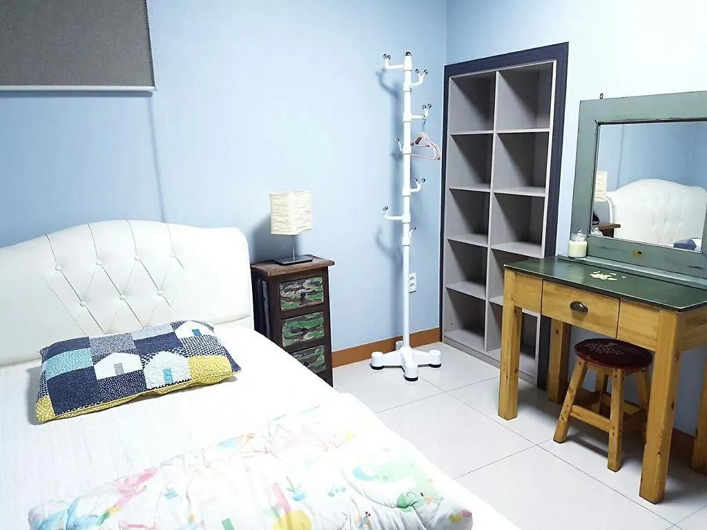 Wooju House 2*, Seoul South Korea