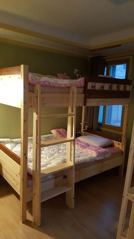 Wooju House Guest house