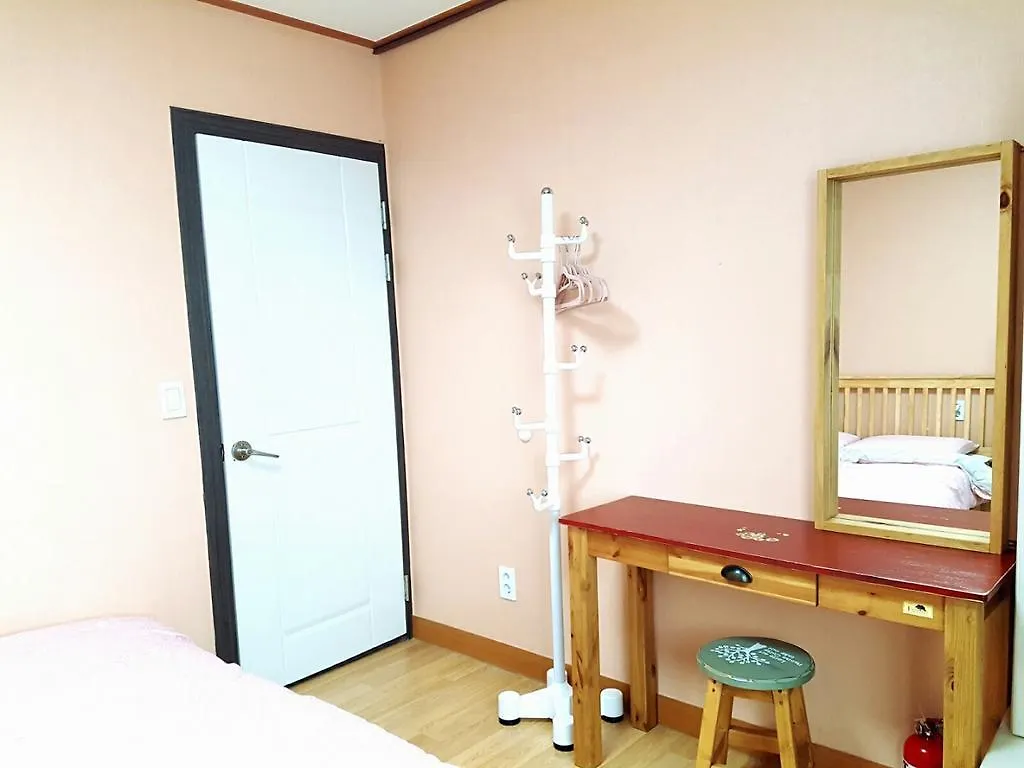 Wooju House Hotel Seoul
